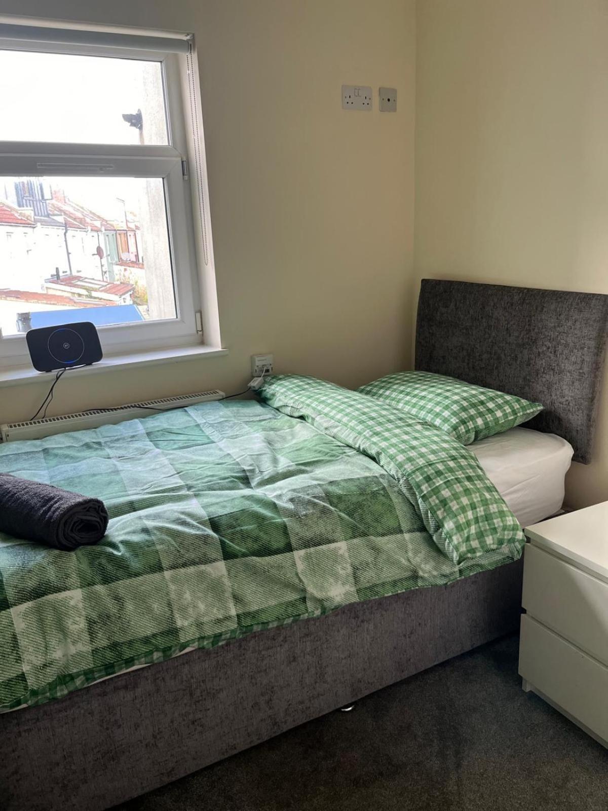 Short Term Lets From £15 Per Person Per Night Lejlighed Bristol Eksteriør billede